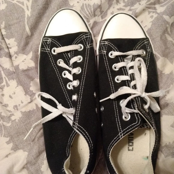 Sz 8.5-3 pair Converse Chuck Taylor's (2 pair NEW) - Picture 2 of 5